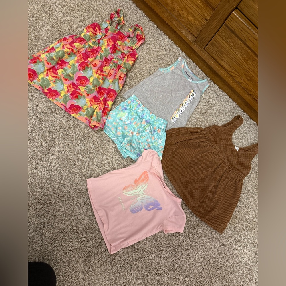 Bundle of 2T clothing!